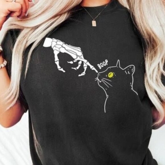 Cat Halloween Skeleton Cat Lover Spooky Graphic Fan T-Shirt 170 - Picture 2 of 5